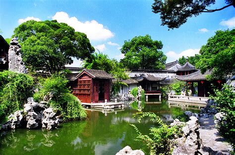 ¡El Jardín de los Jardines de Suzhou: Una joya arquitectónica en medio del bullicio de Hangzhou!